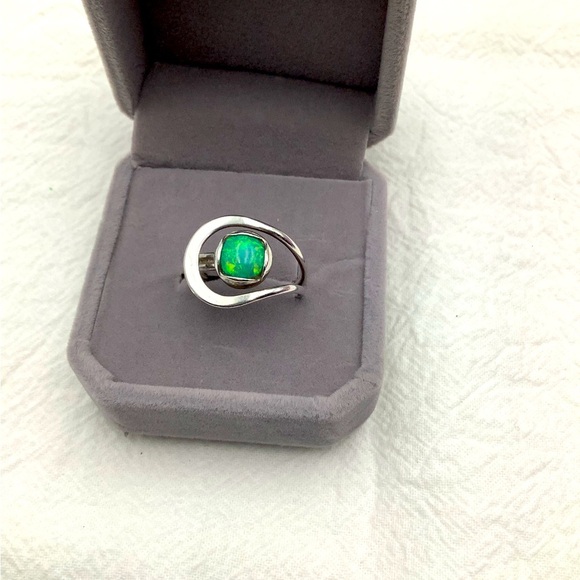 Sterling Silver Fire Opal Ring Size 8 - Picture 2 of 4